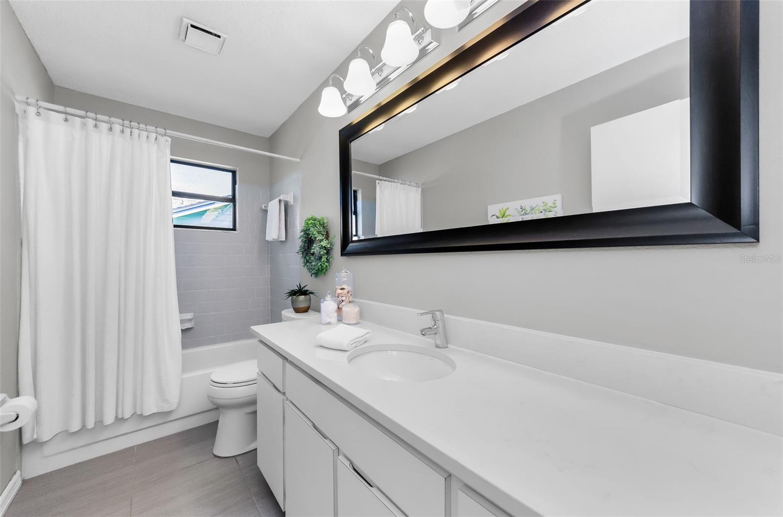 Image 38 of 65 For 13037 Wyndale Drive