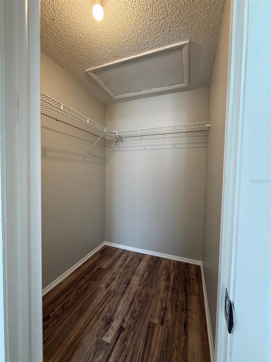 Image 8 of 8 For 6736 Greenwich Avenue
