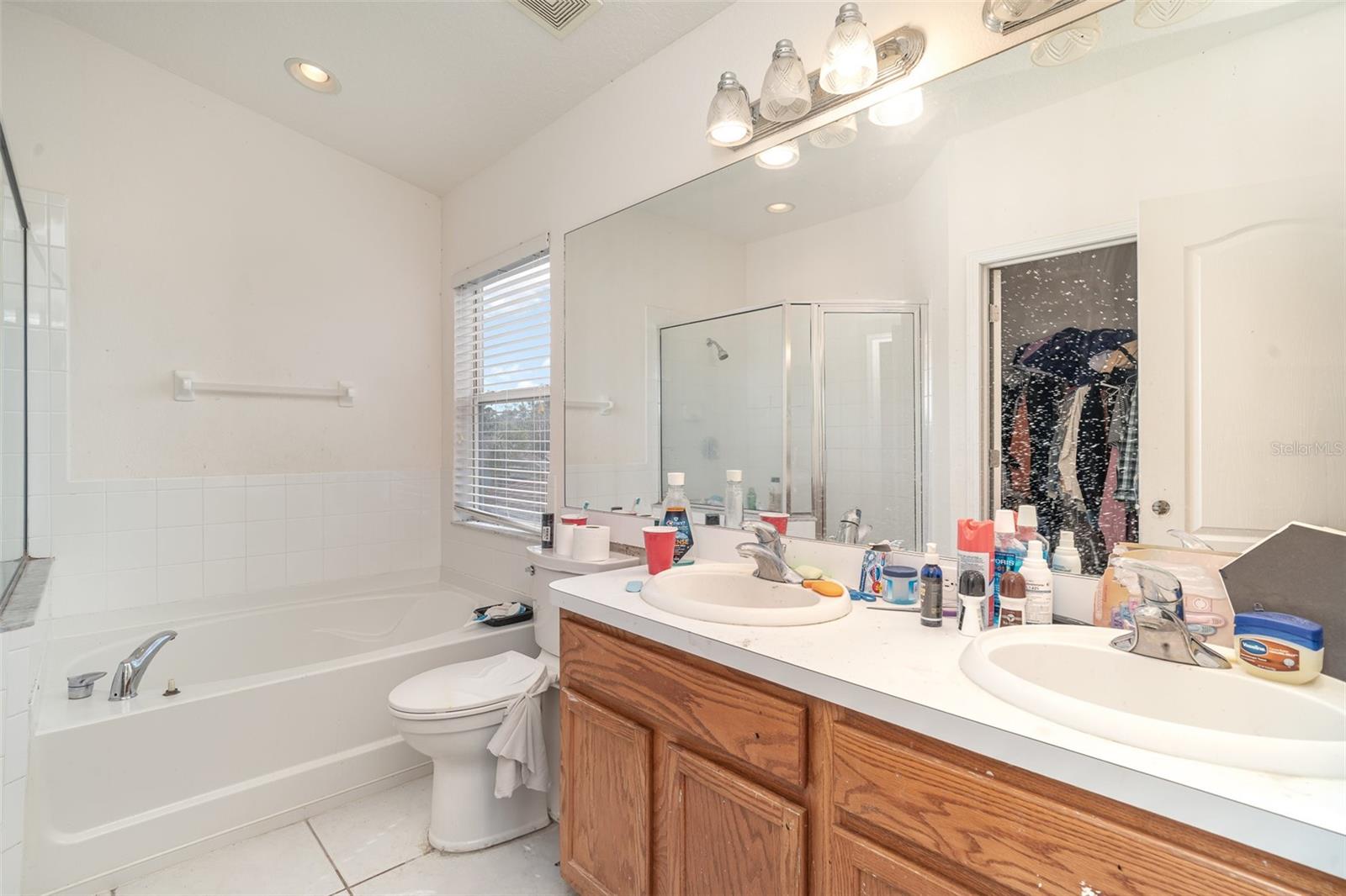 Image 23 of 31 For 702 Cristelle Jean Drive