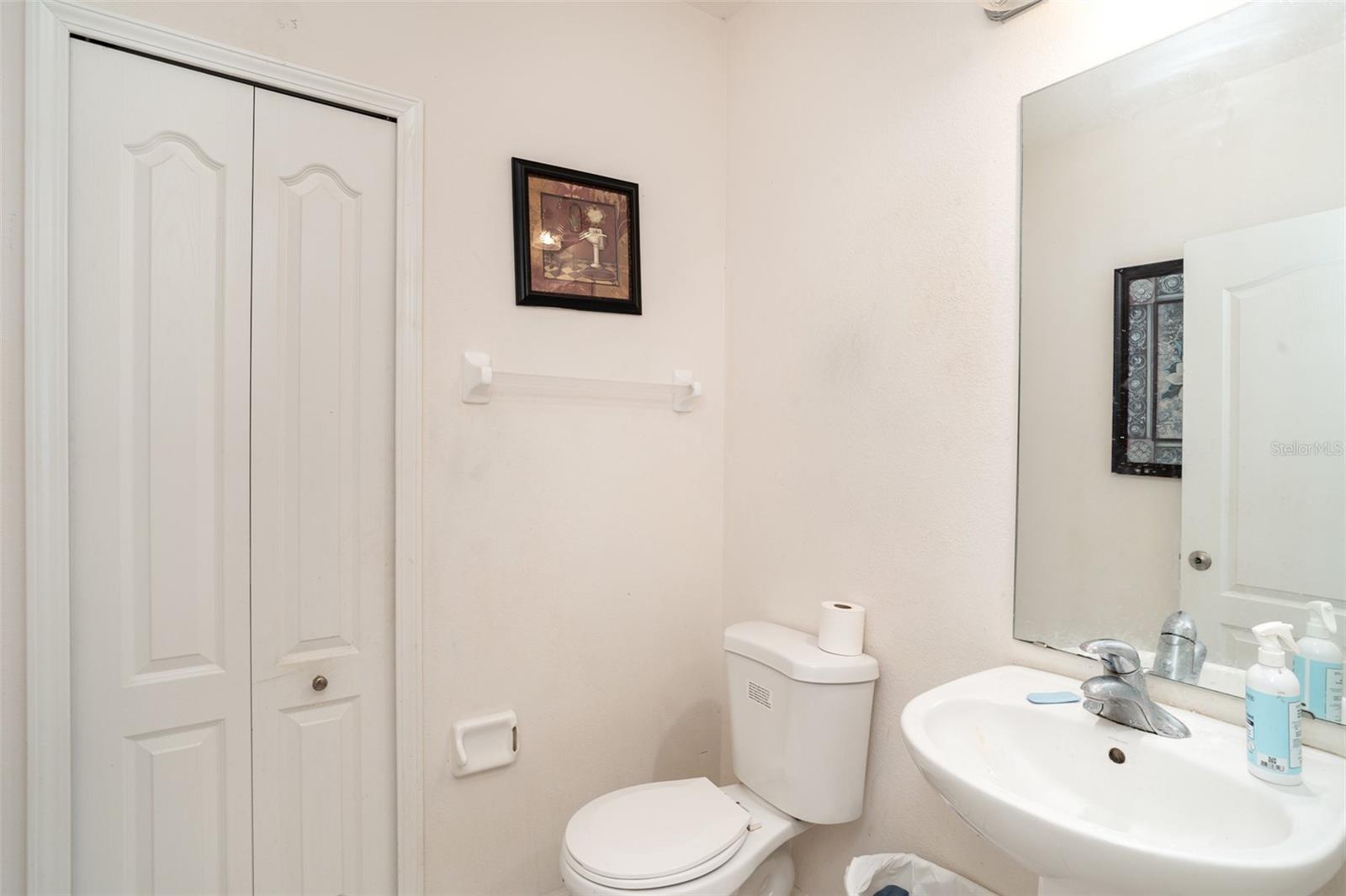 Image 24 of 31 For 702 Cristelle Jean Drive