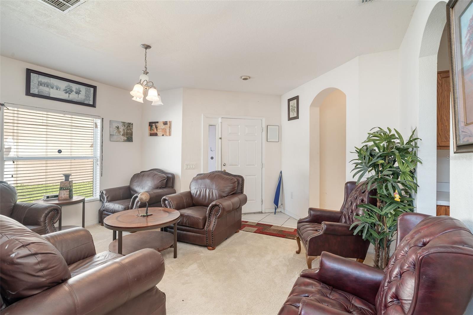 Image 6 of 31 For 702 Cristelle Jean Drive