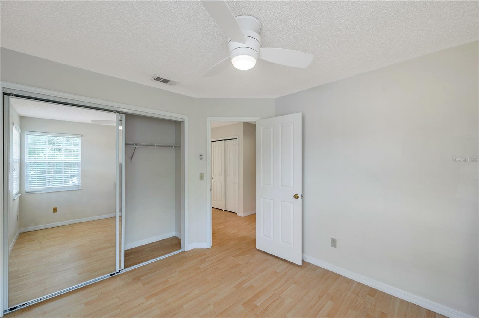 Image 32 of 45 For 5014 Sterling Manor Drive