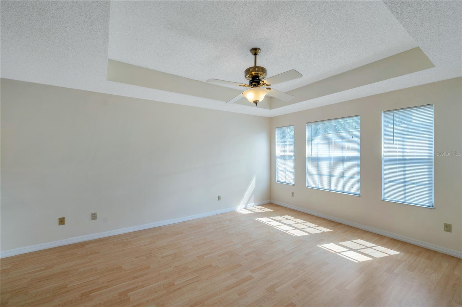 Image 33 of 45 For 5014 Sterling Manor Drive