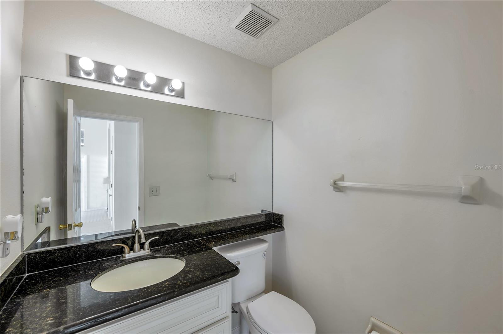 Image 8 of 45 For 5014 Sterling Manor Drive