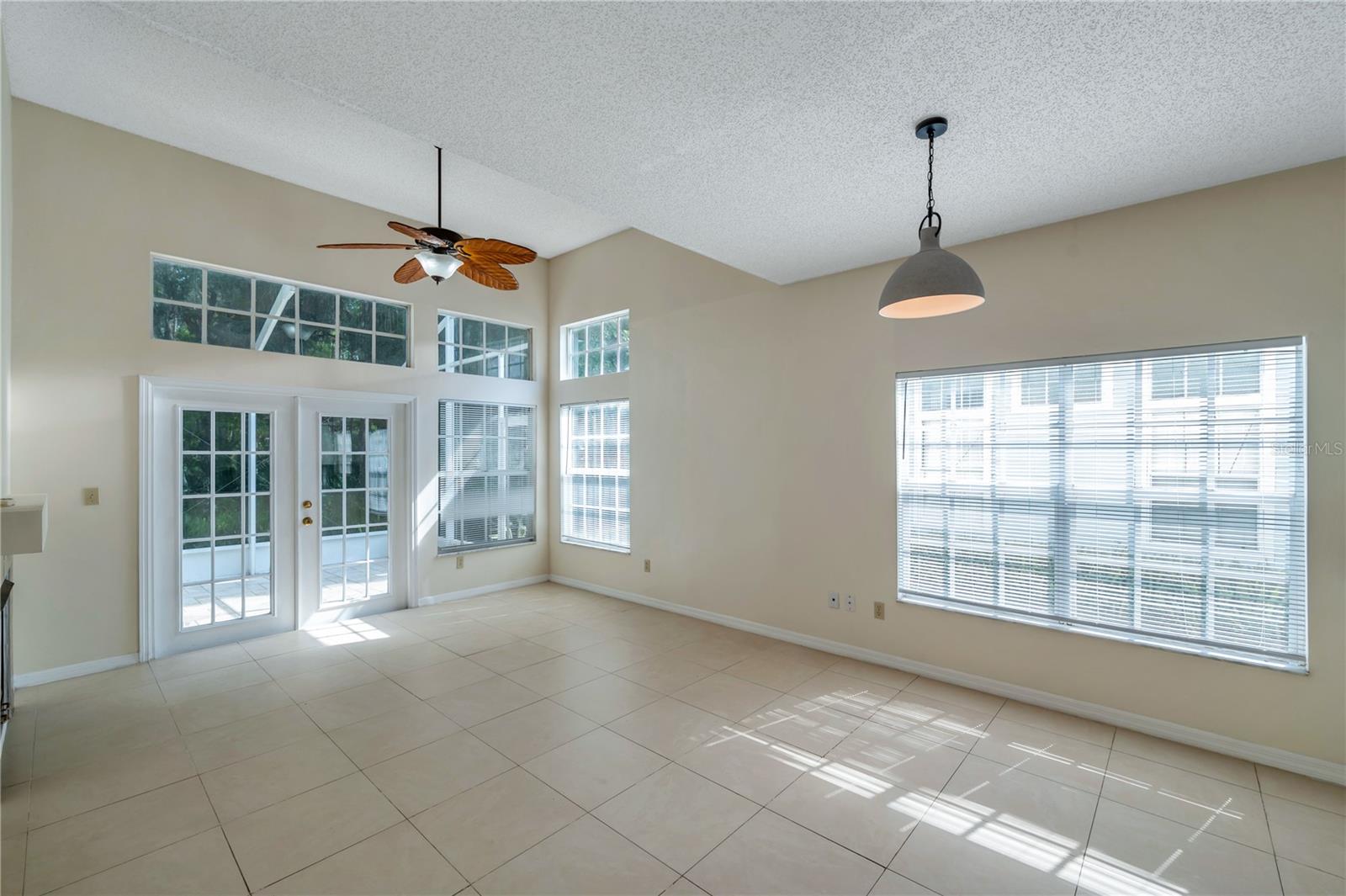 Image 9 of 45 For 5014 Sterling Manor Drive