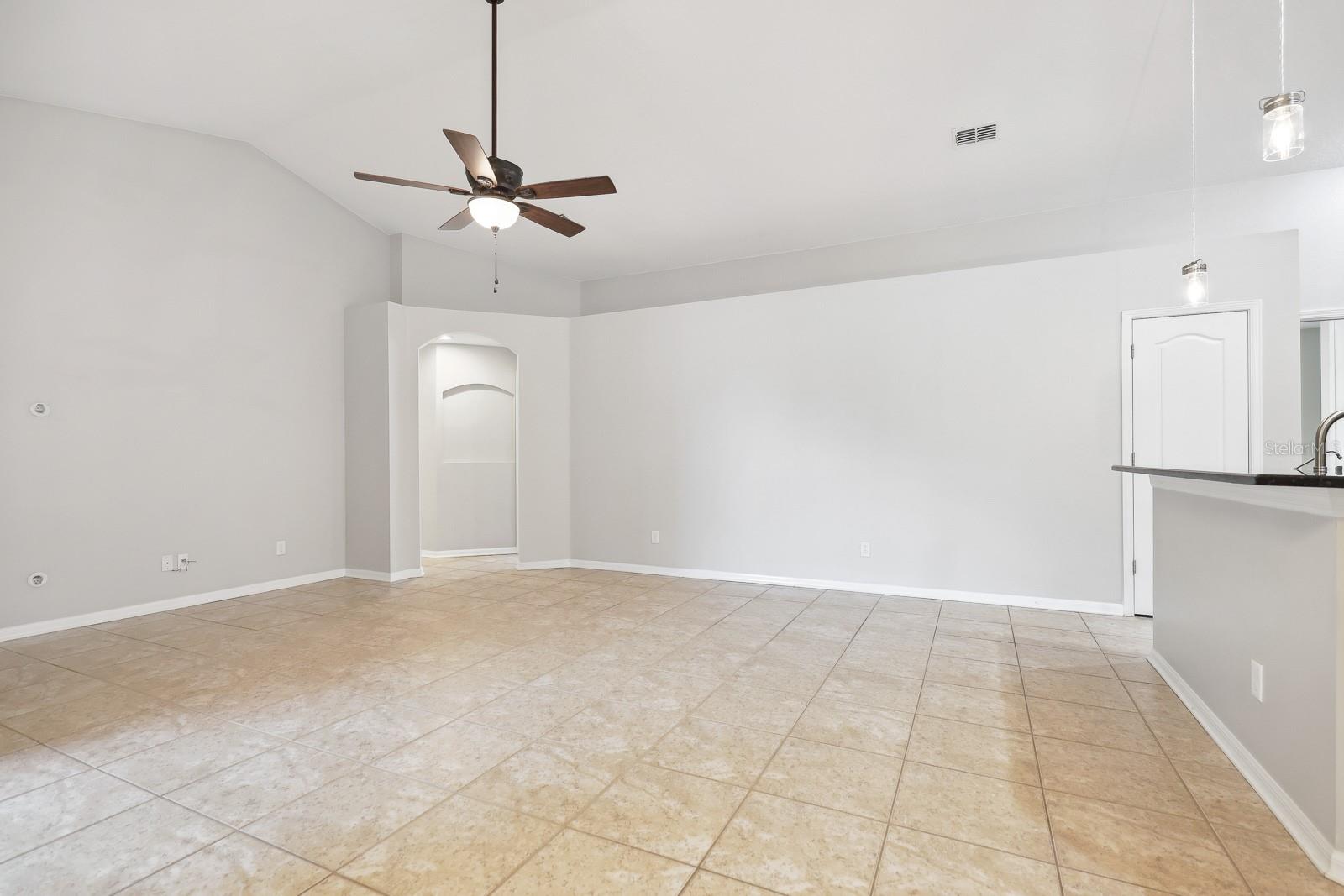 Image 14 of 35 For 2130 Valterra Vista Way