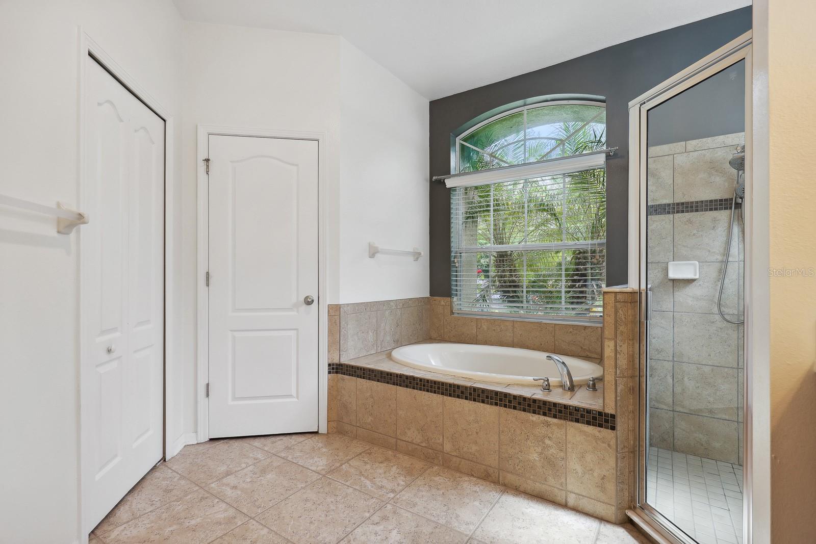 Image 18 of 35 For 2130 Valterra Vista Way