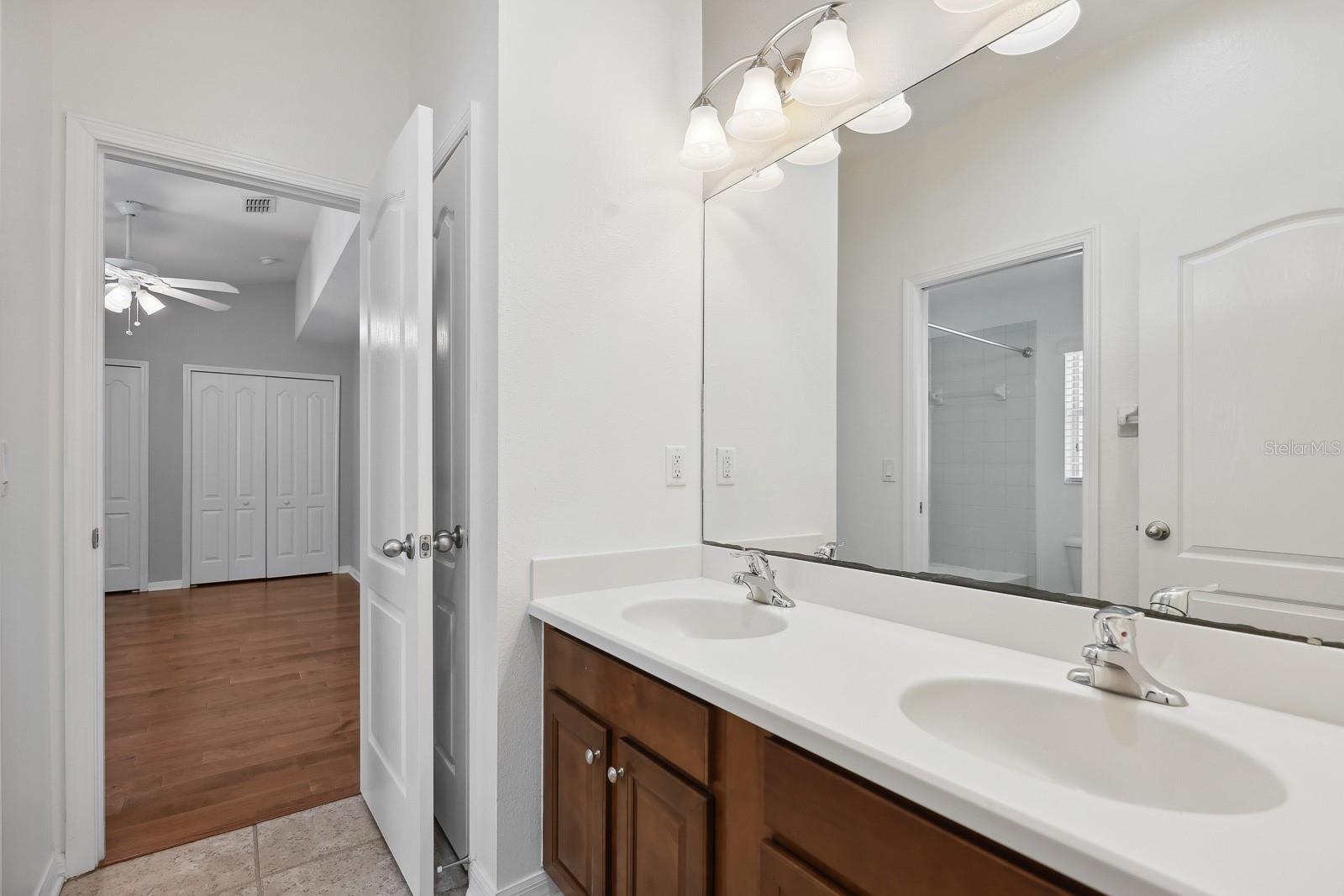Image 22 of 35 For 2130 Valterra Vista Way