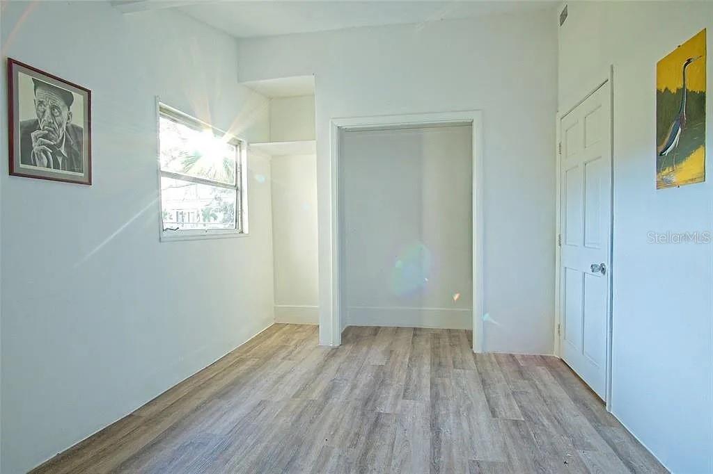 Image 15 of 23 For 290 13th Avenue N