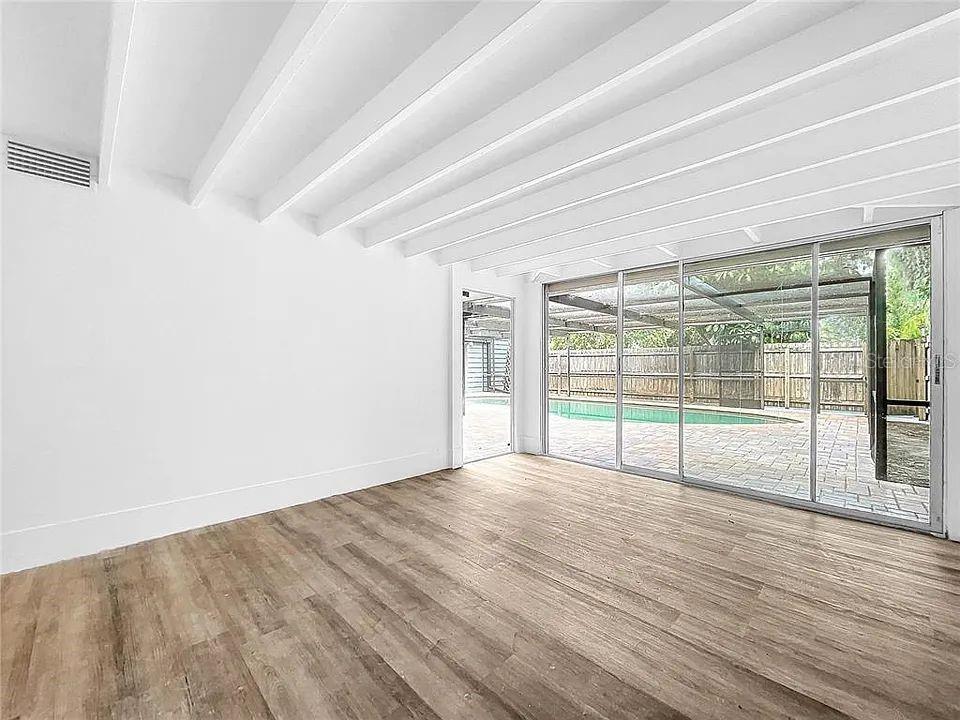 Image 5 of 23 For 290 13th Avenue N