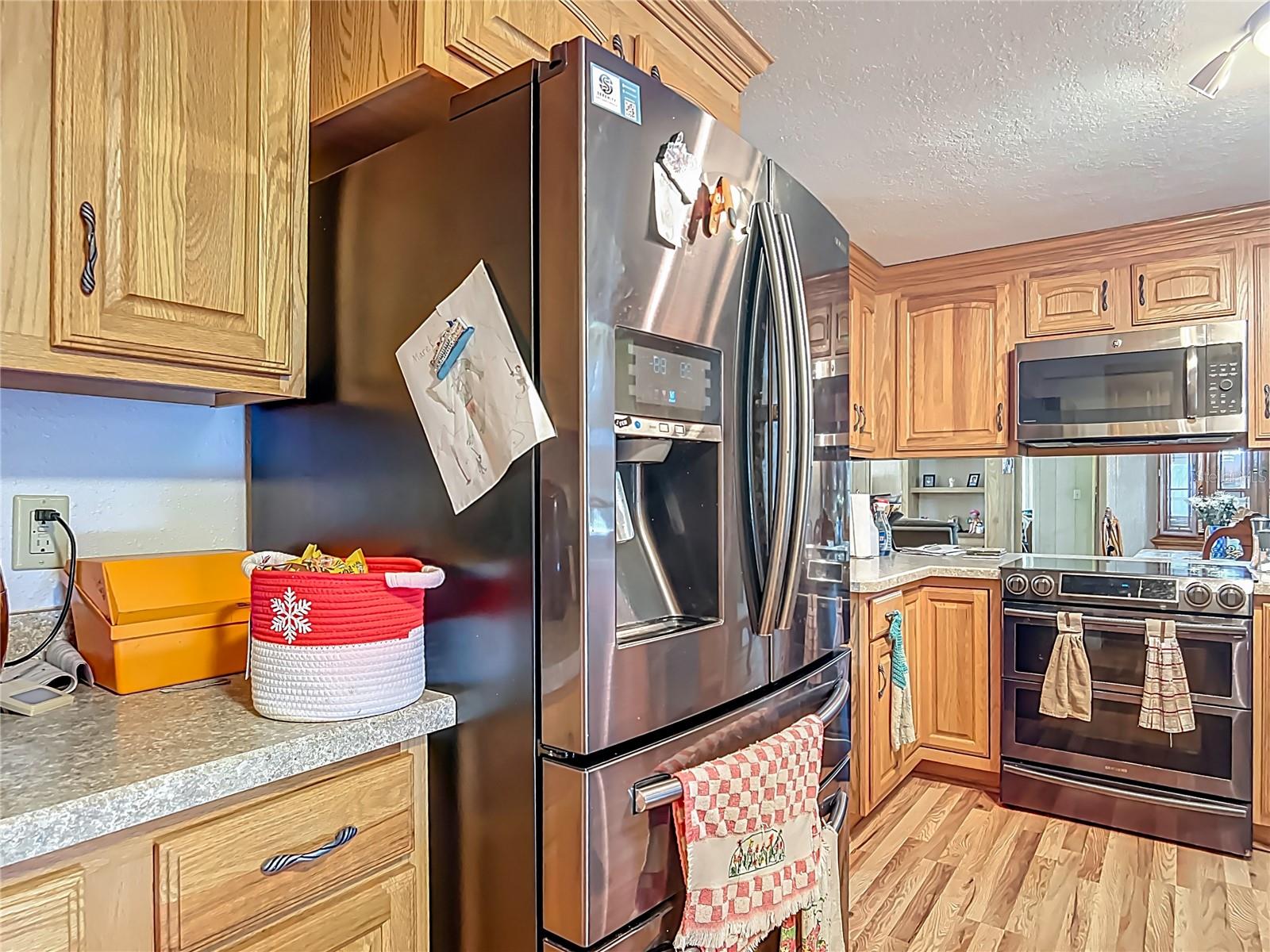 Image 15 of 27 For 15786 Brookridge Boulevard