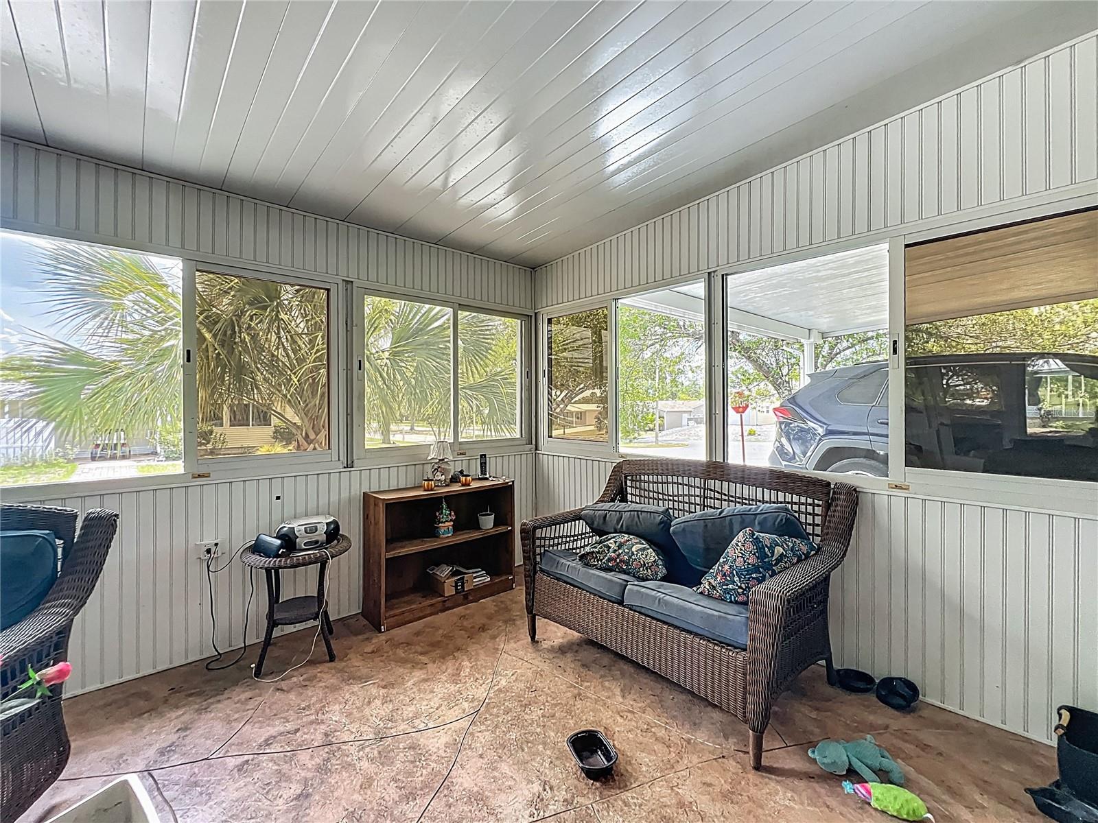 Image 4 of 27 For 15786 Brookridge Boulevard