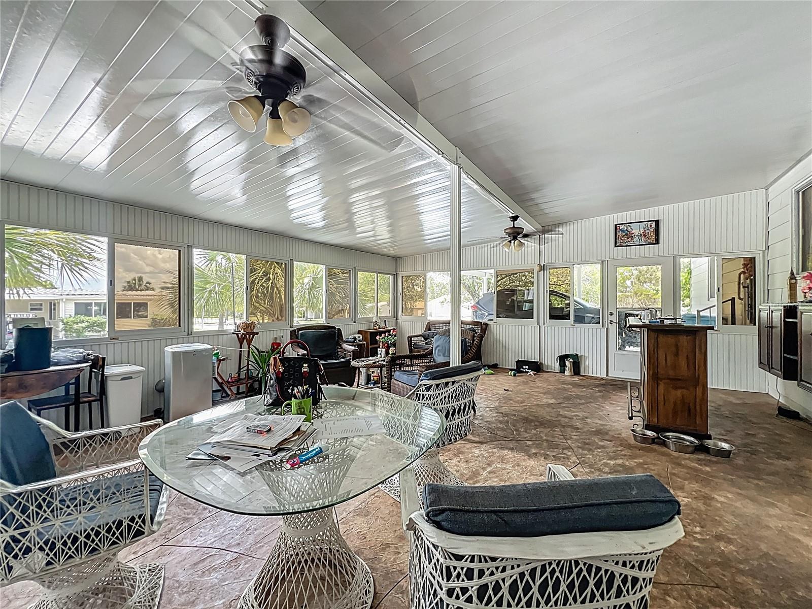 Image 5 of 27 For 15786 Brookridge Boulevard
