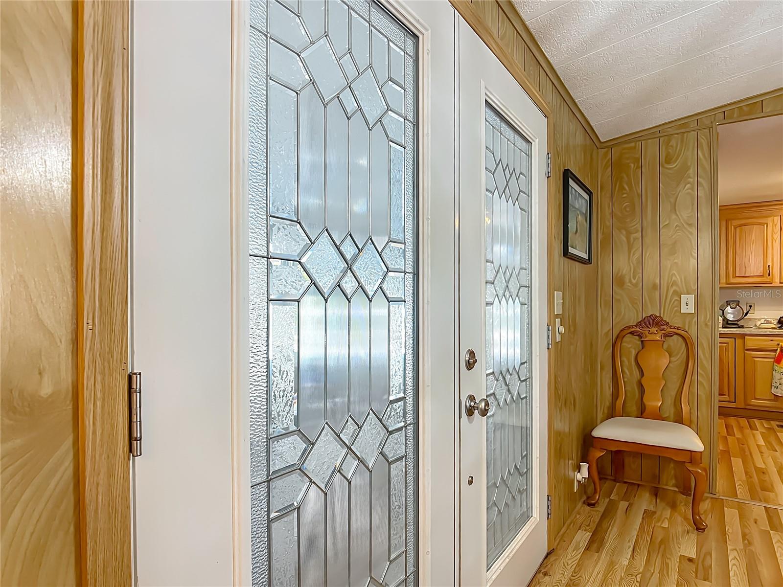 Image 6 of 27 For 15786 Brookridge Boulevard