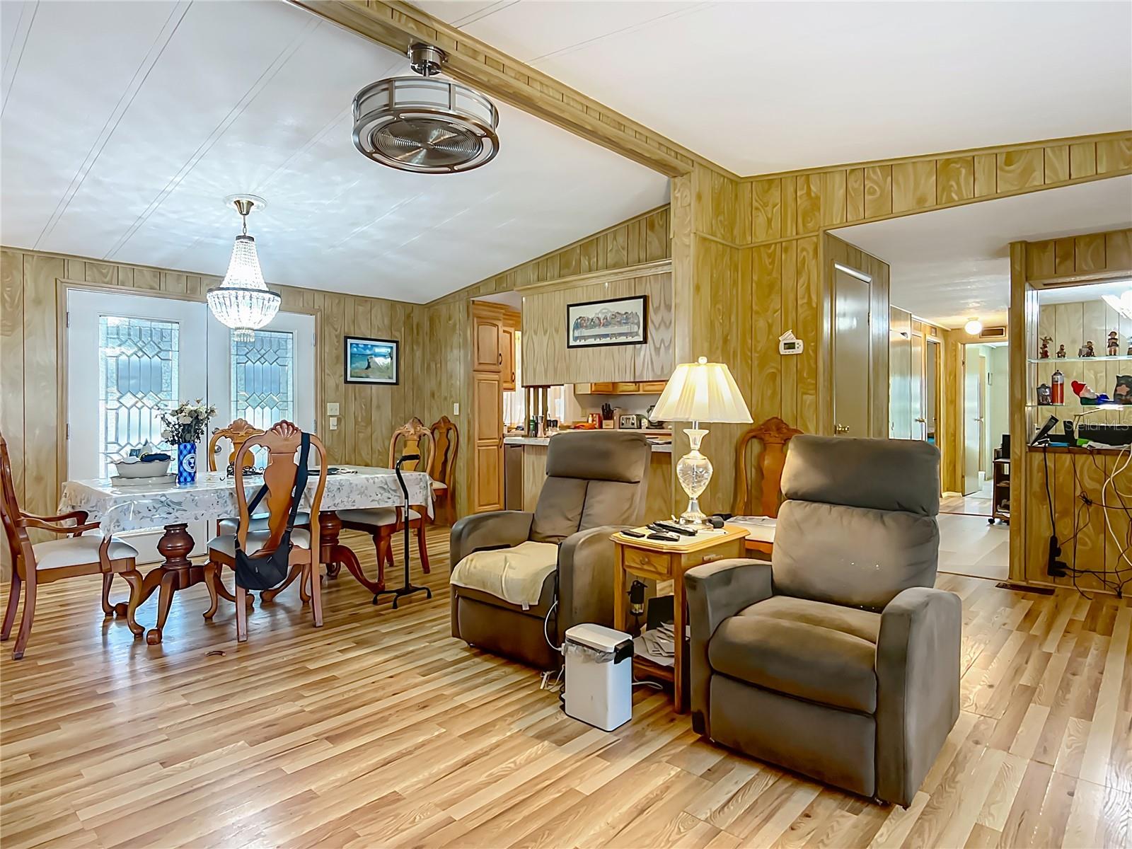 Image 9 of 27 For 15786 Brookridge Boulevard