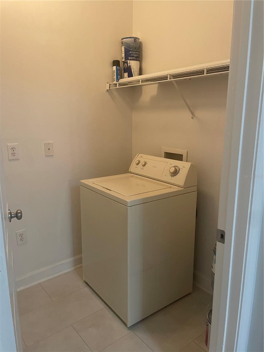 Image 11 of 31 For 18127 Sterling Gate Circle 18127