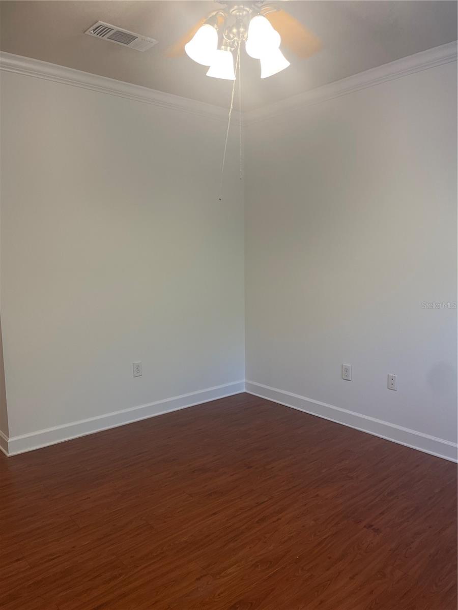 Image 22 of 31 For 18127 Sterling Gate Circle 18127