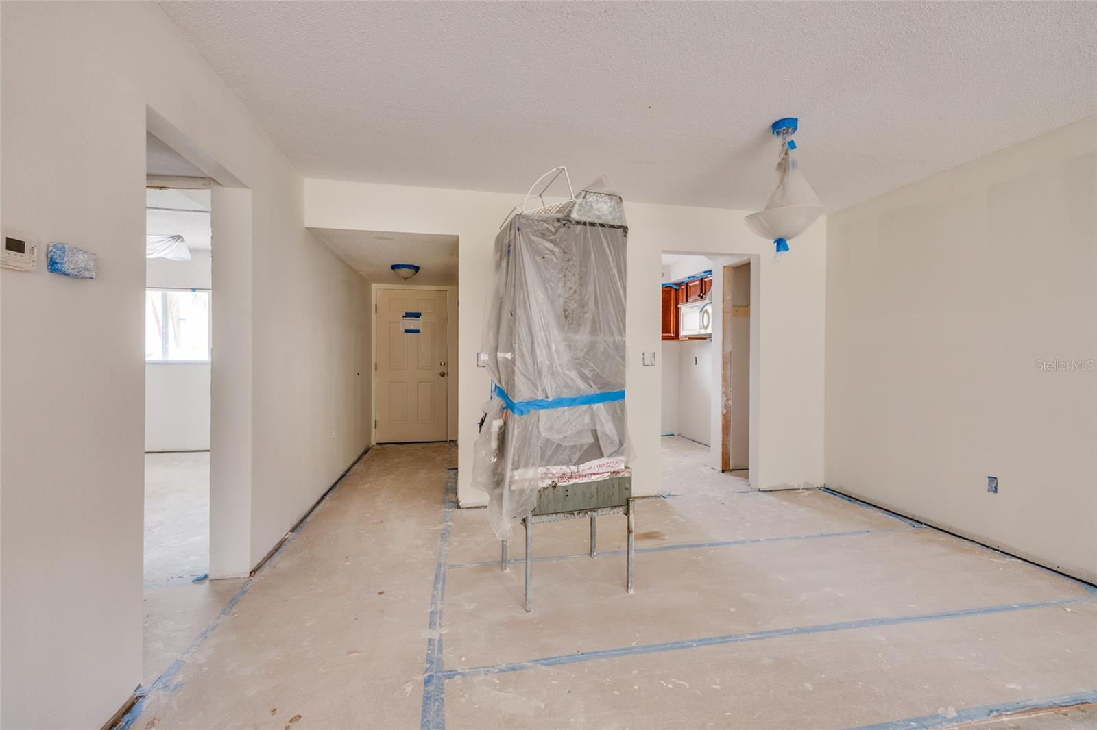 Image 10 of 42 For 4580 Overlook Drive Ne 190