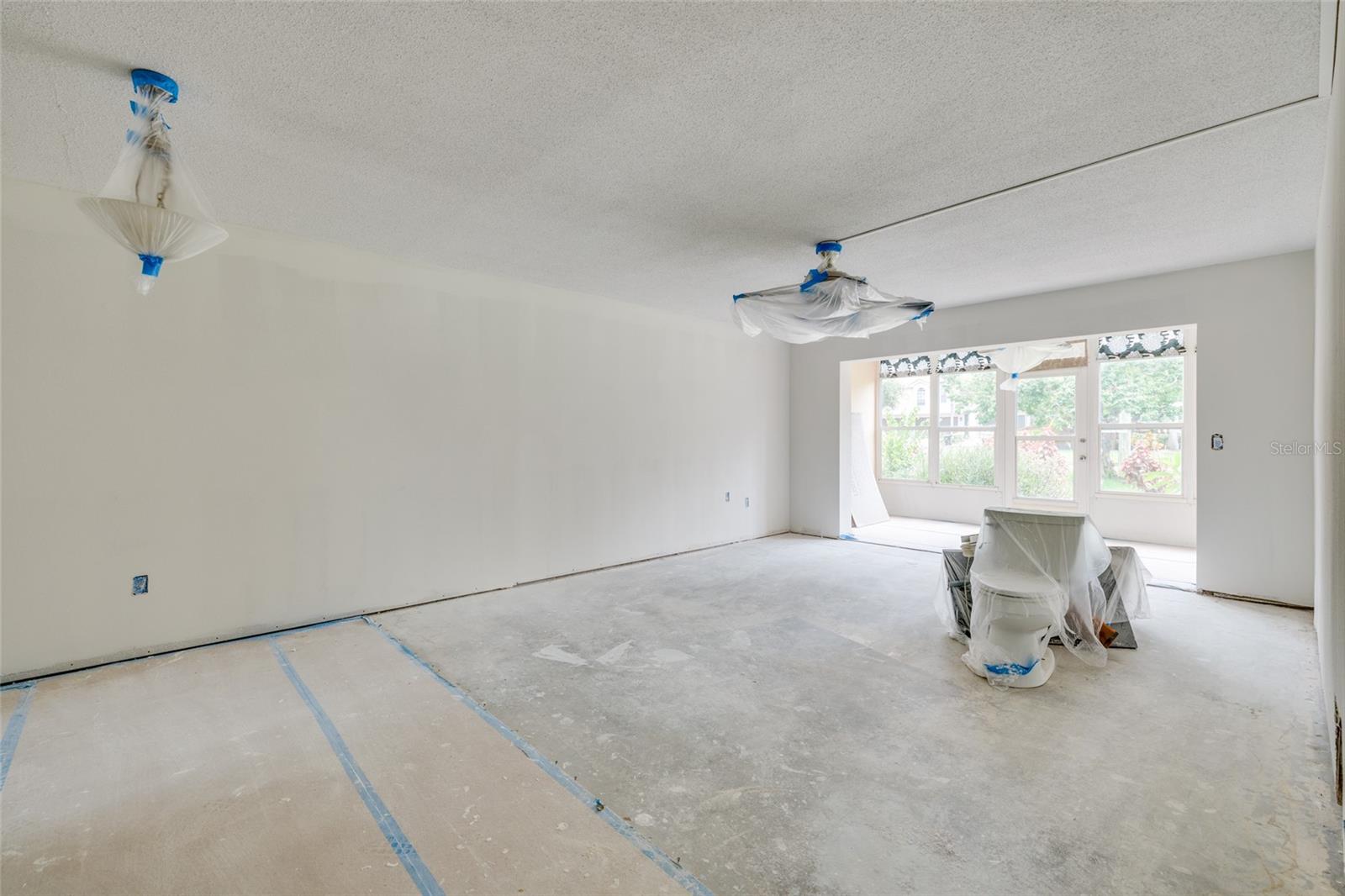 Image 12 of 42 For 4580 Overlook Drive Ne 190