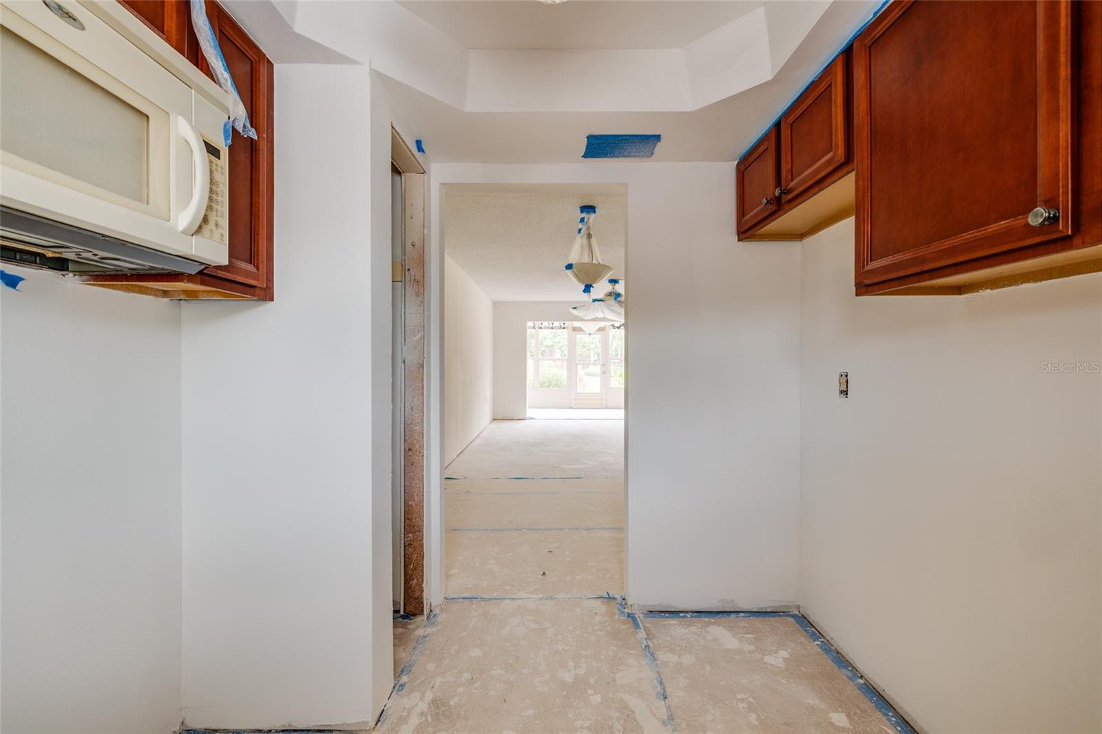 Image 13 of 42 For 4580 Overlook Drive Ne 190
