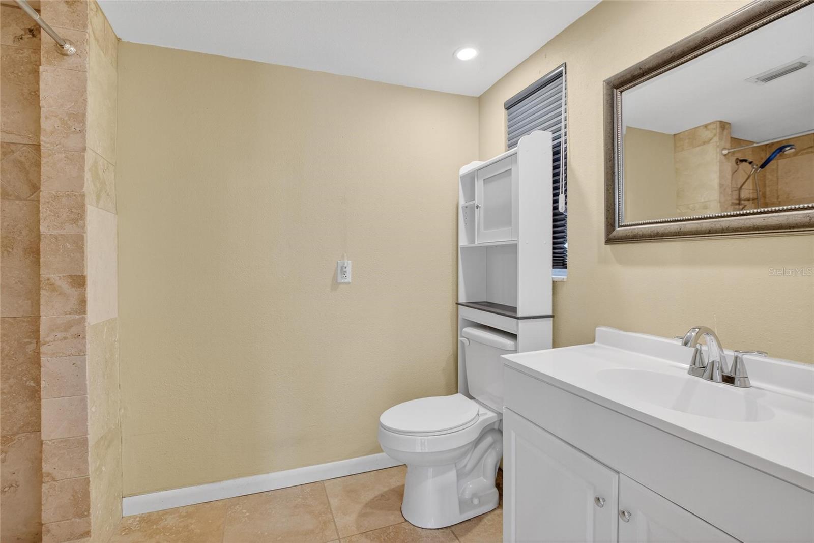 Image 26 of 52 For 12325 Green Oak Lane