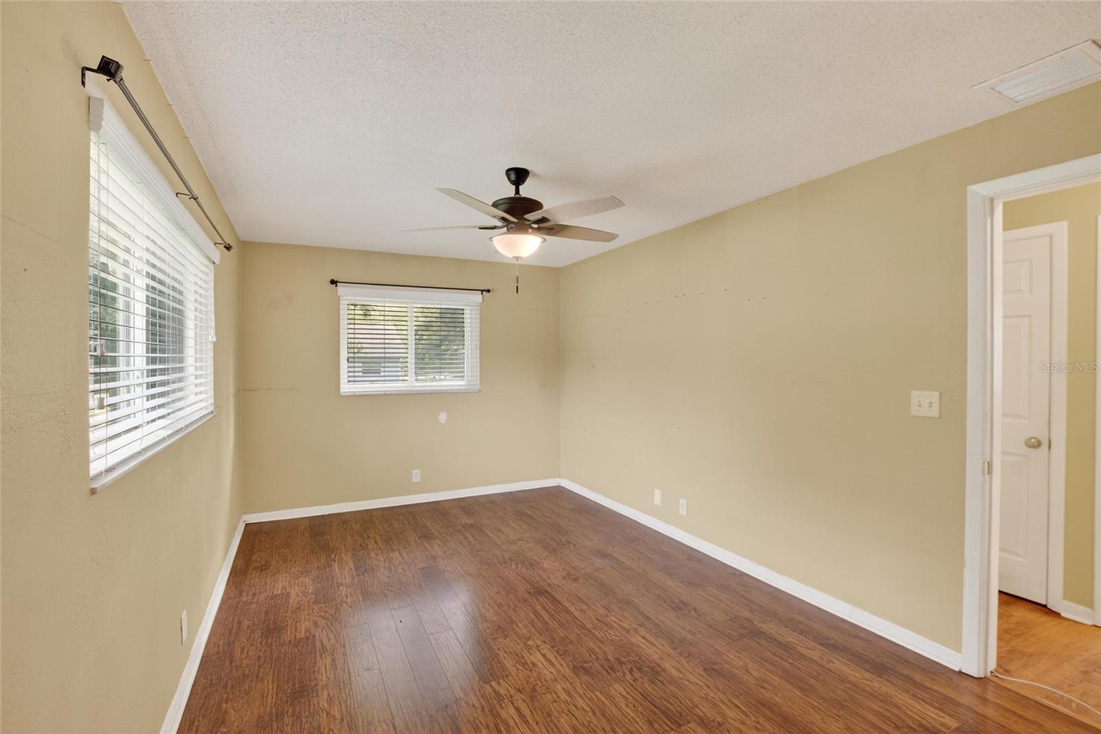 Image 30 of 52 For 12325 Green Oak Lane