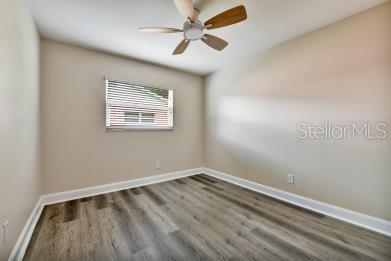 Listing photo id 23 for 8403 Lopez Drive