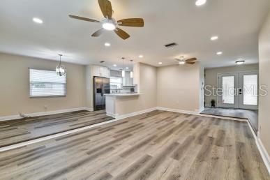 Listing photo id 4 for 8403 Lopez Drive