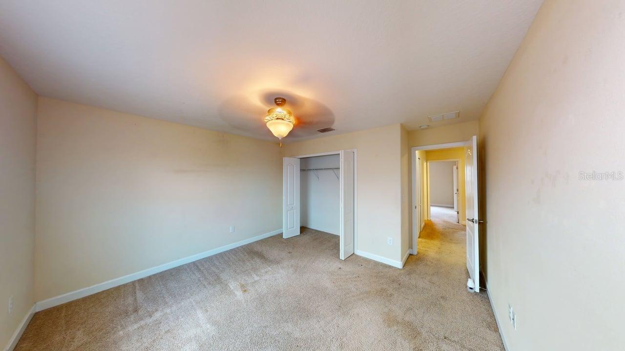 Image 21 of 46 For 3723 Round Table Court