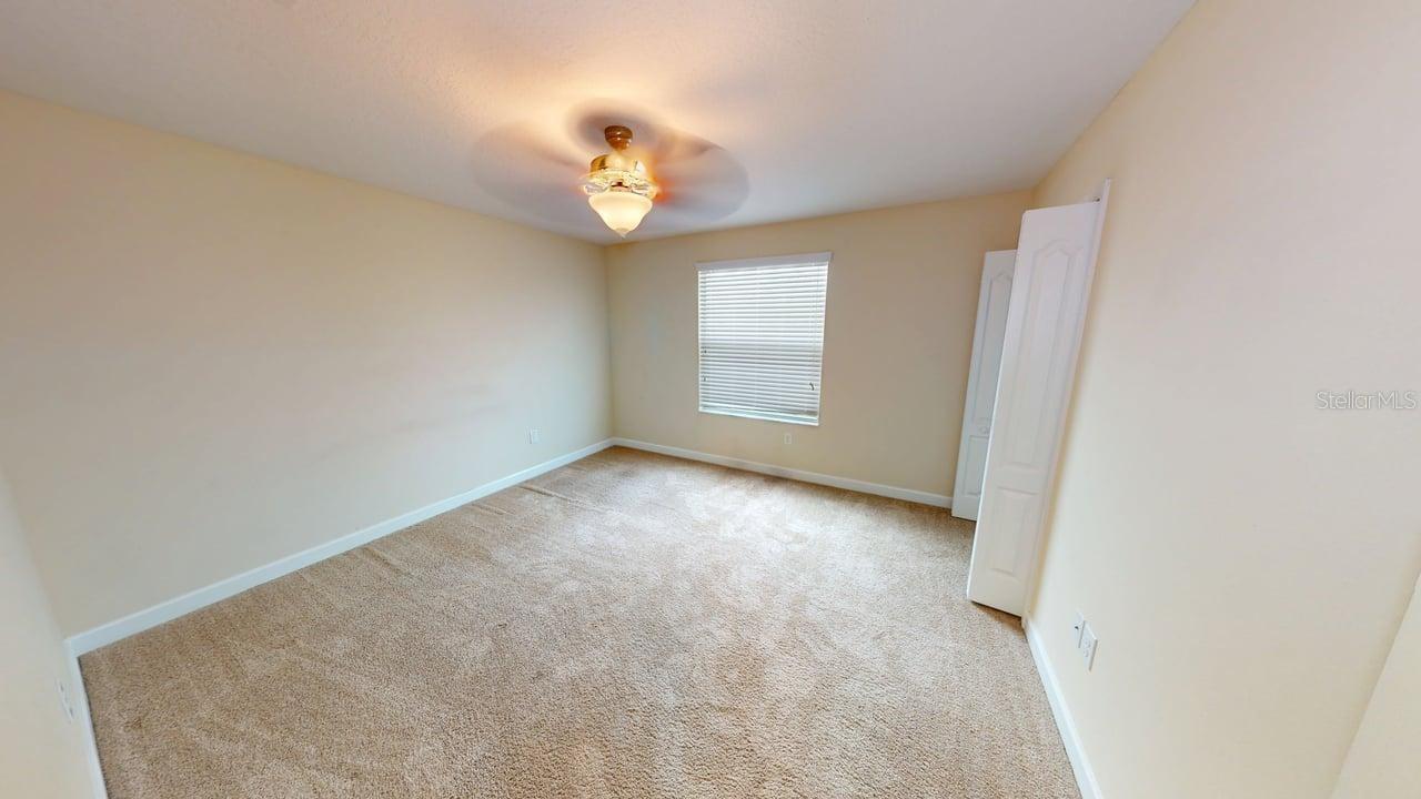Image 22 of 46 For 3723 Round Table Court