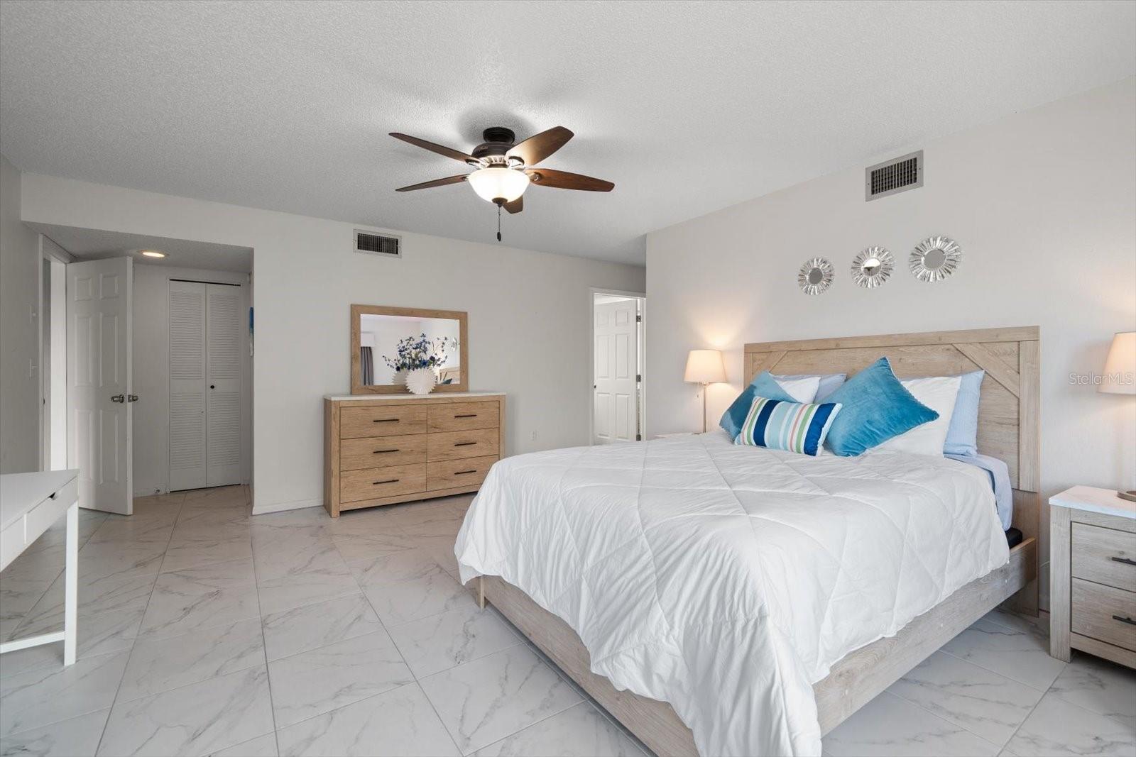 Image 19 of 42 For 700 Starkey Road 344