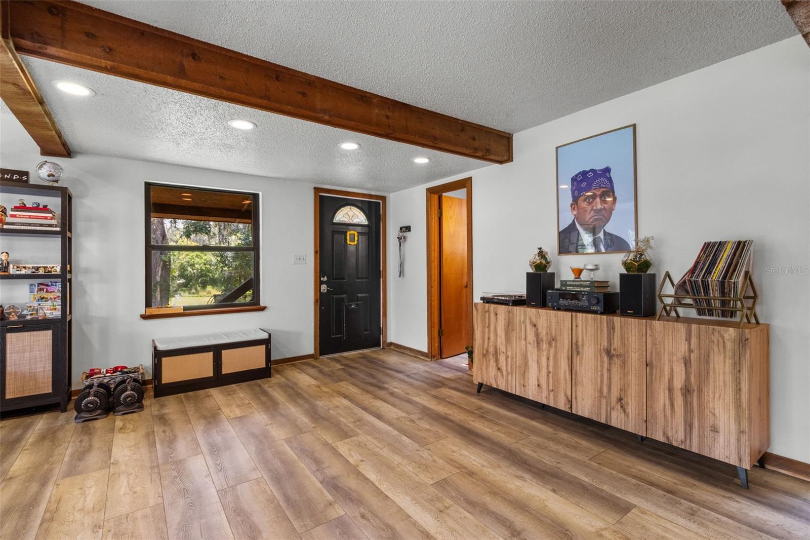 Image 7 of 71 For 4925 Hamilton Road