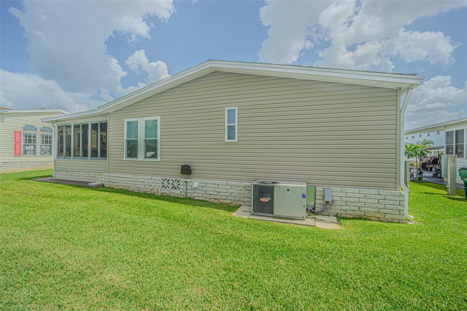 Image 36 of 59 For 37551 Gill Avenue