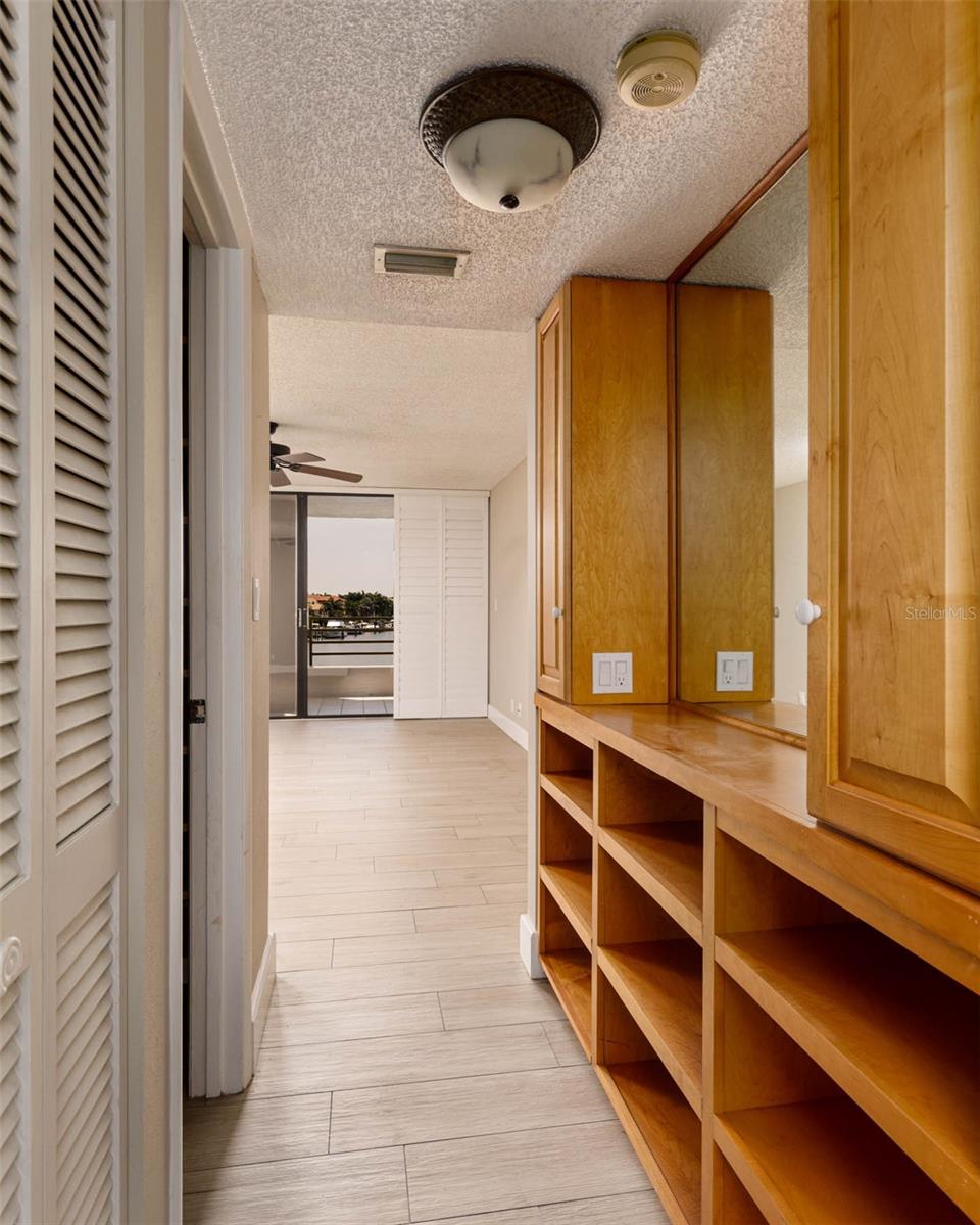 Image 15 of 50 For 2775 Kipps Colony Drive S 205
