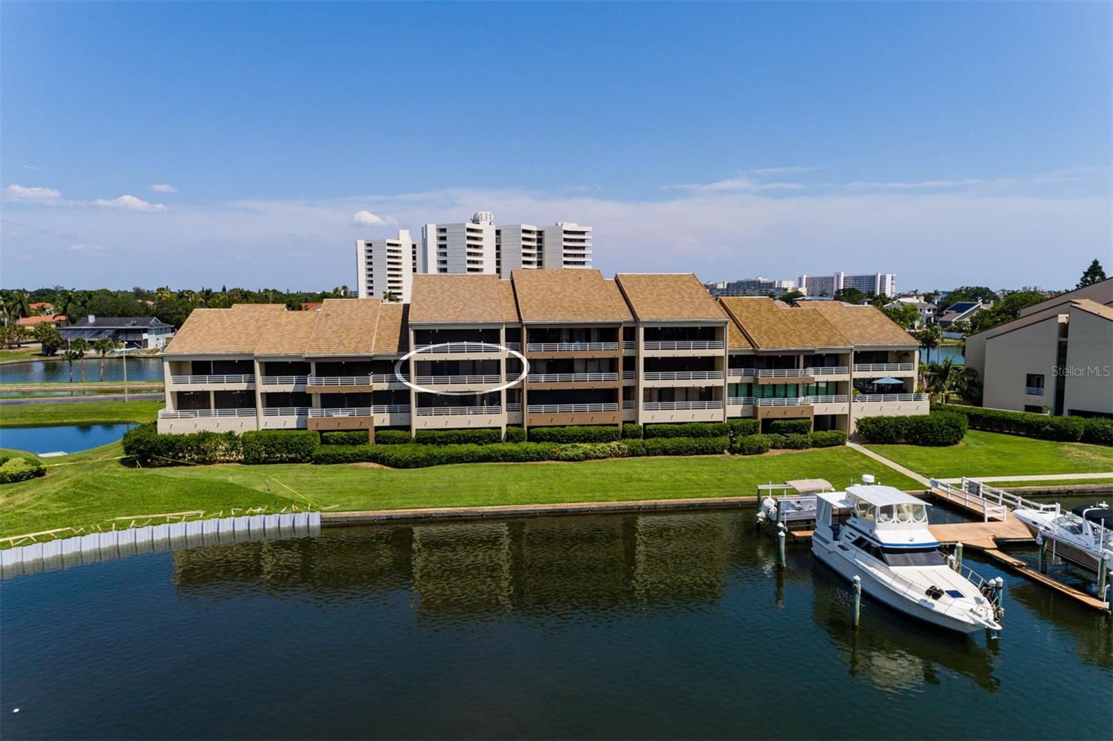 Image 38 of 50 For 2775 Kipps Colony Drive S 205