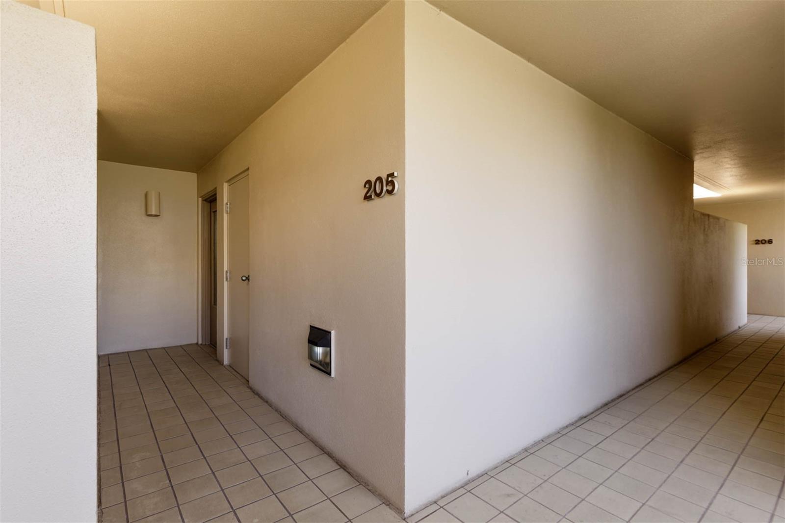 Image 4 of 50 For 2775 Kipps Colony Drive S 205