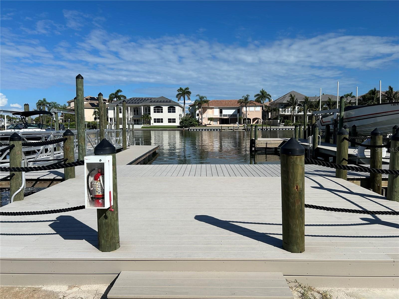 Image 45 of 50 For 2775 Kipps Colony Drive S 205