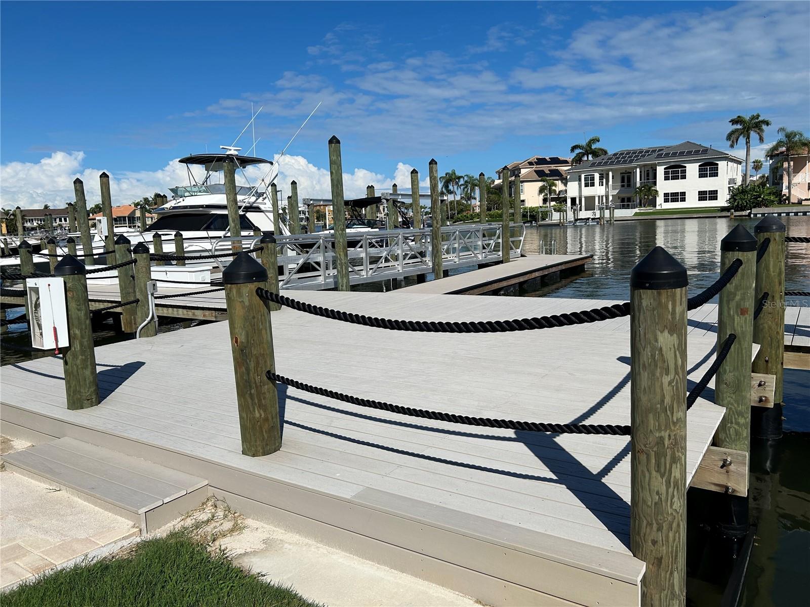 Image 47 of 50 For 2775 Kipps Colony Drive S 205