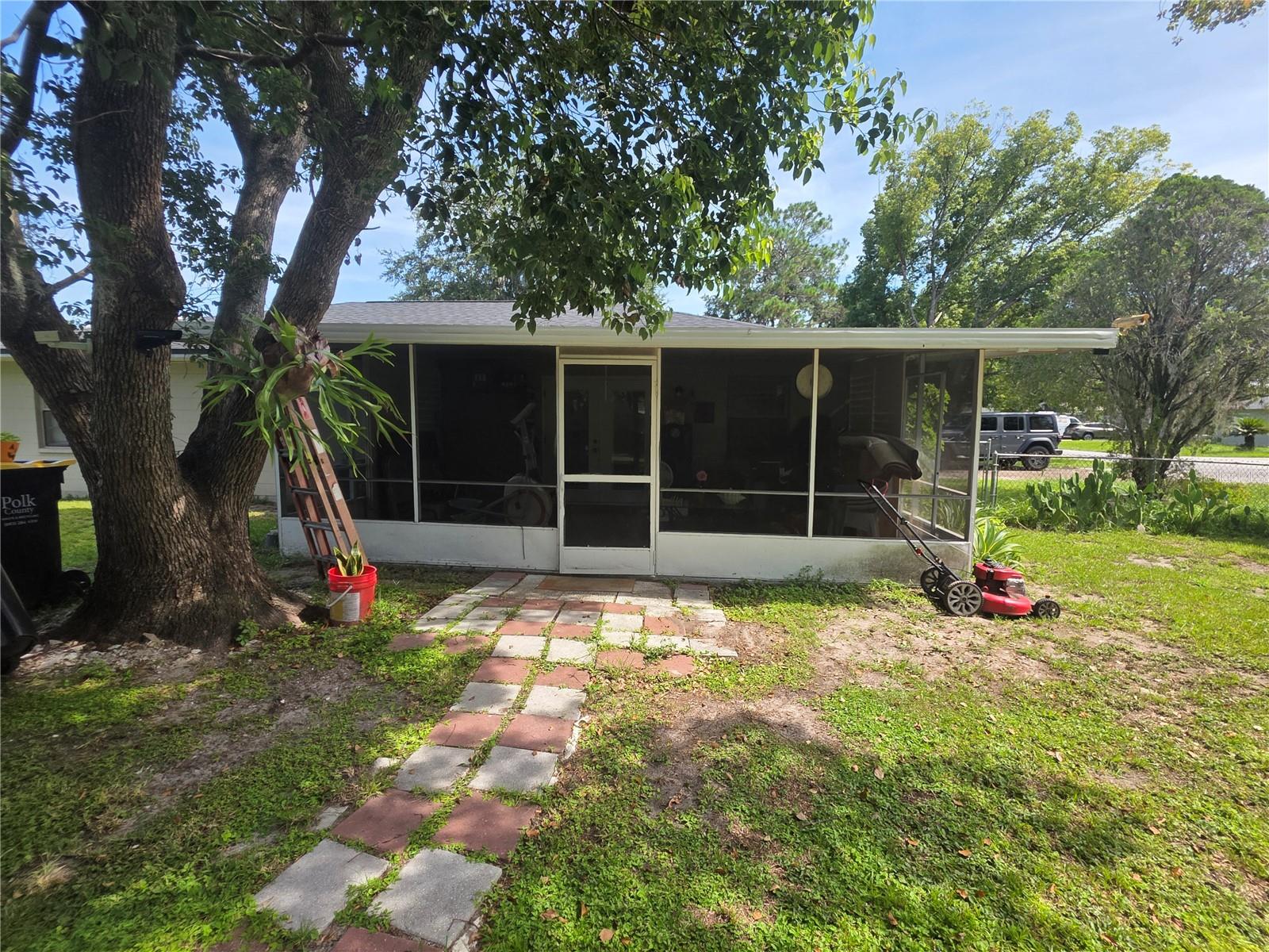 Image 42 of 49 For 2314 View Way