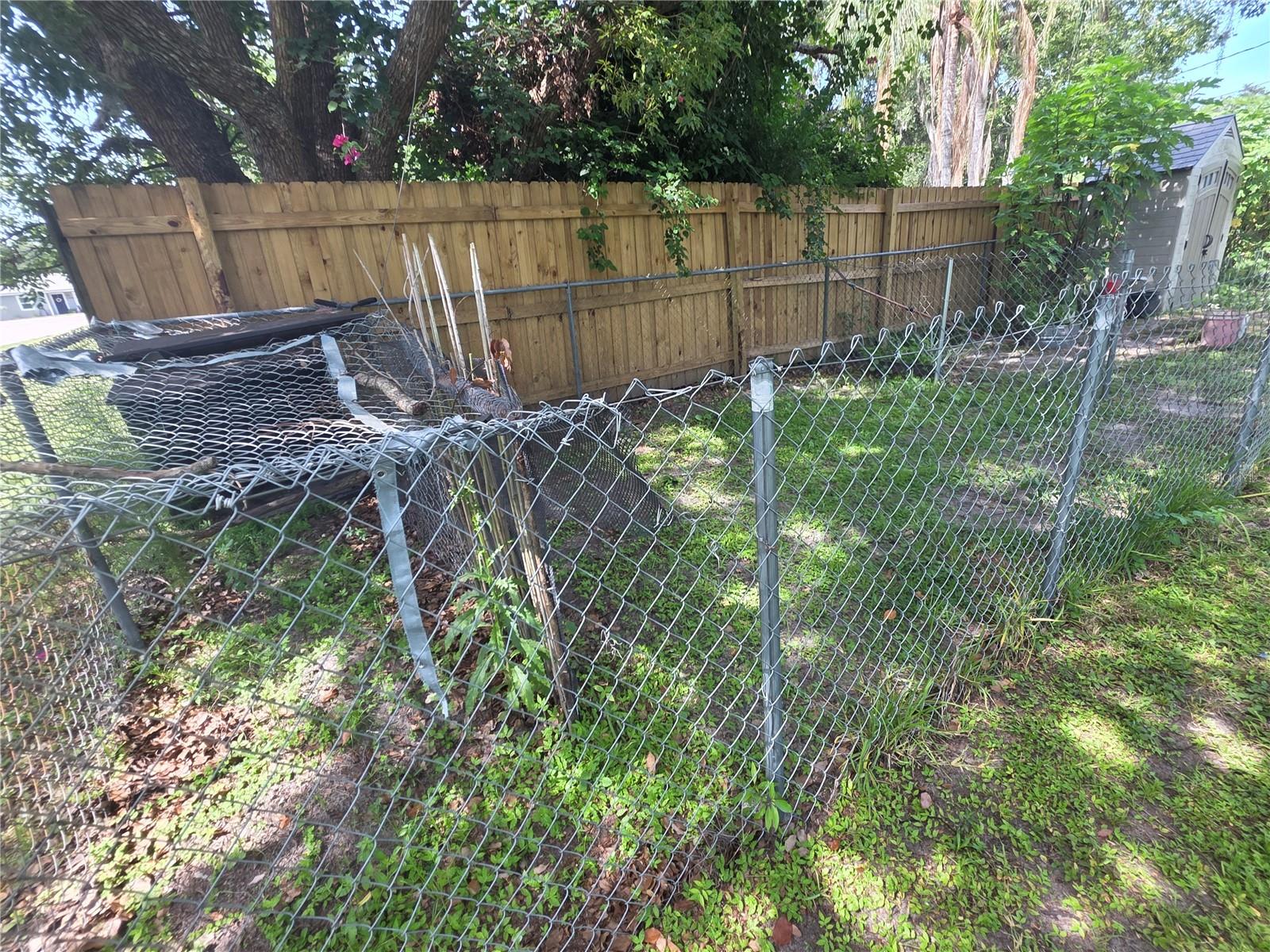 Image 44 of 49 For 2314 View Way