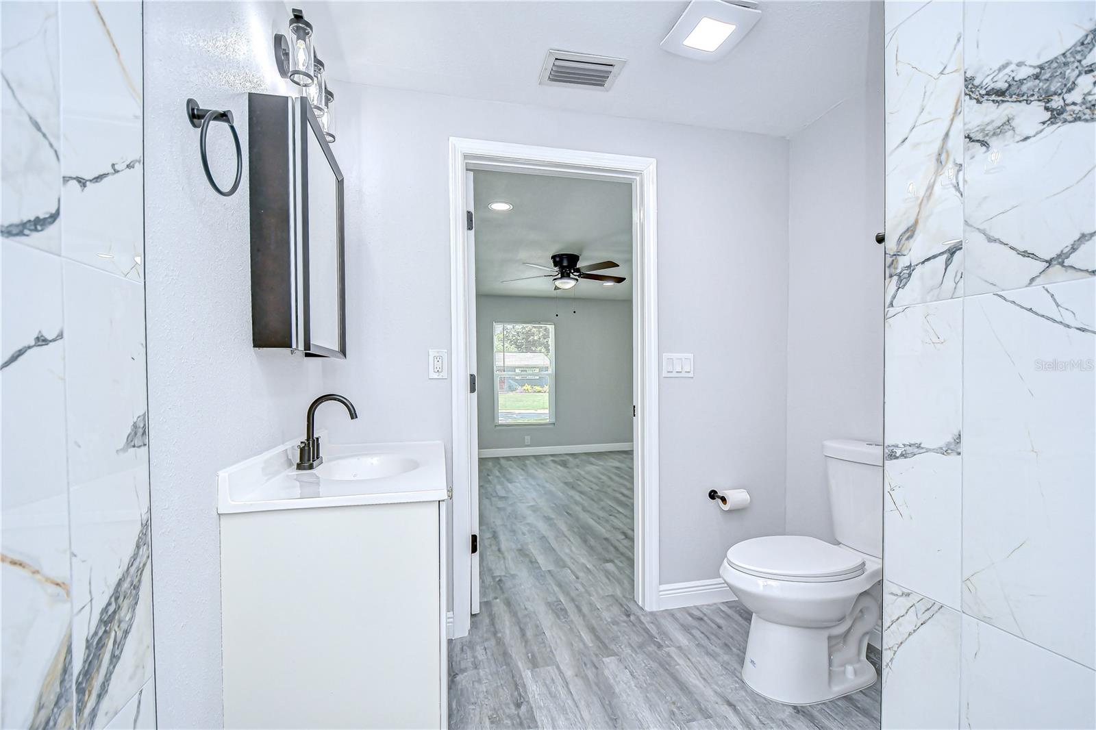 Image 13 of 23 For 4010 7th Avenue N