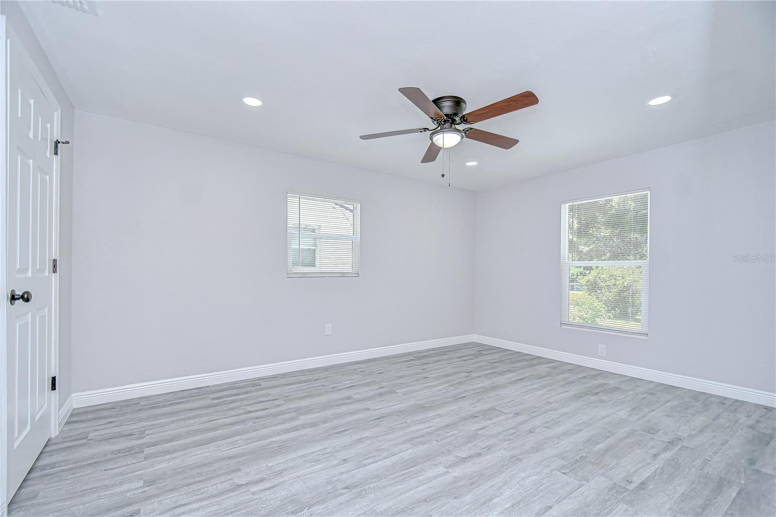 Image 18 of 23 For 4010 7th Avenue N
