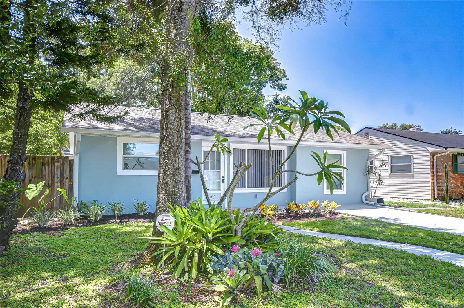 Image 2 of 23 For 4010 7th Avenue N