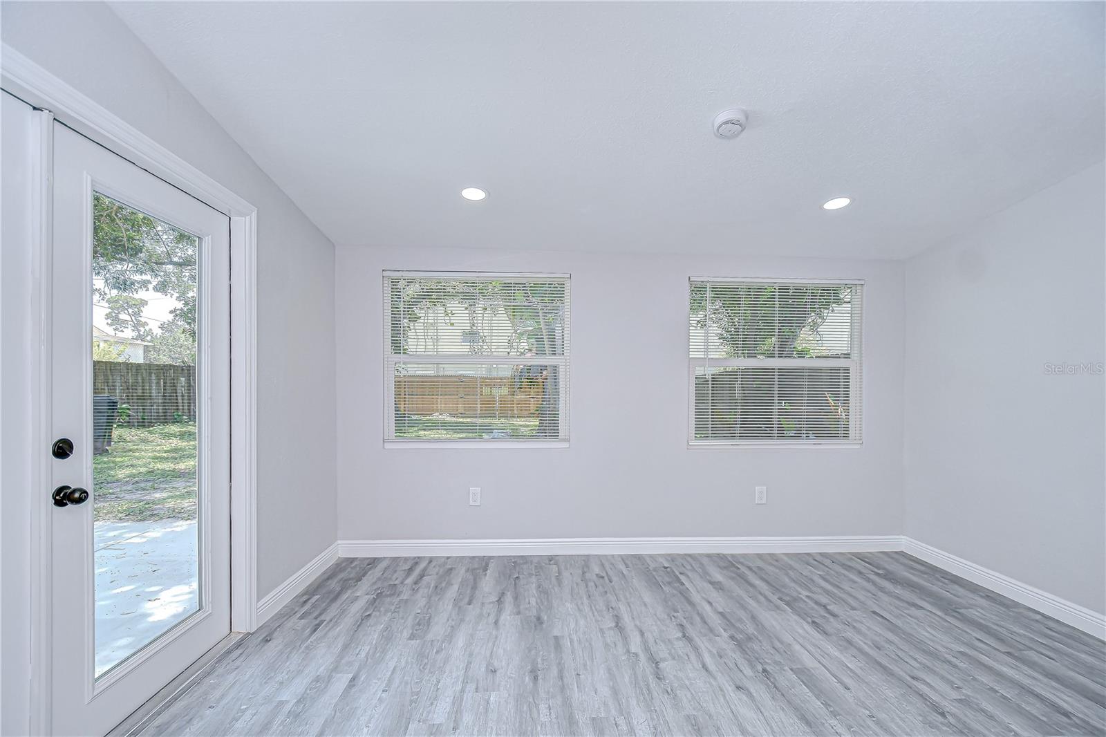 Image 20 of 23 For 4010 7th Avenue N