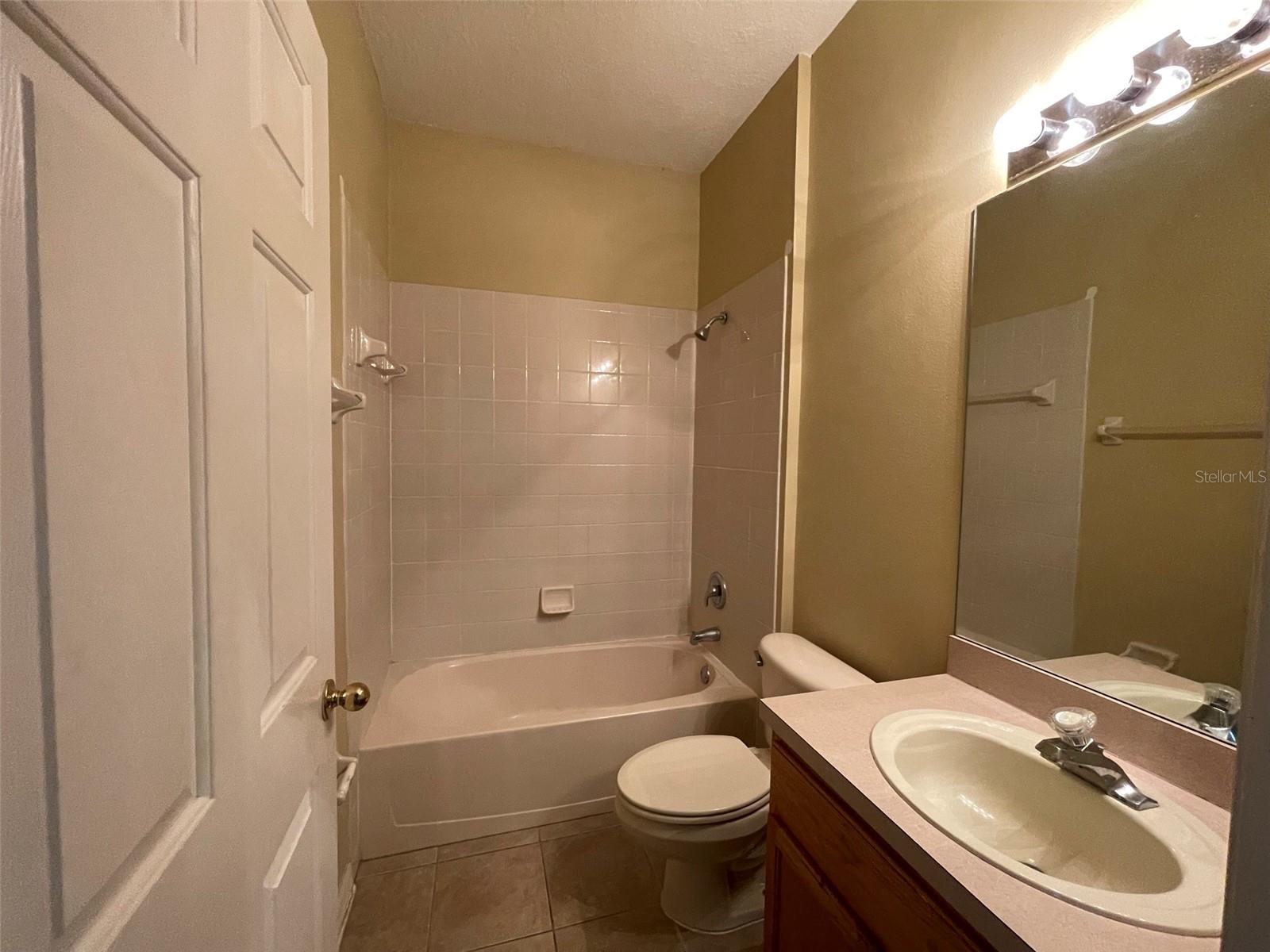 Image 8 of 17 For 13717 Ogakor Drive