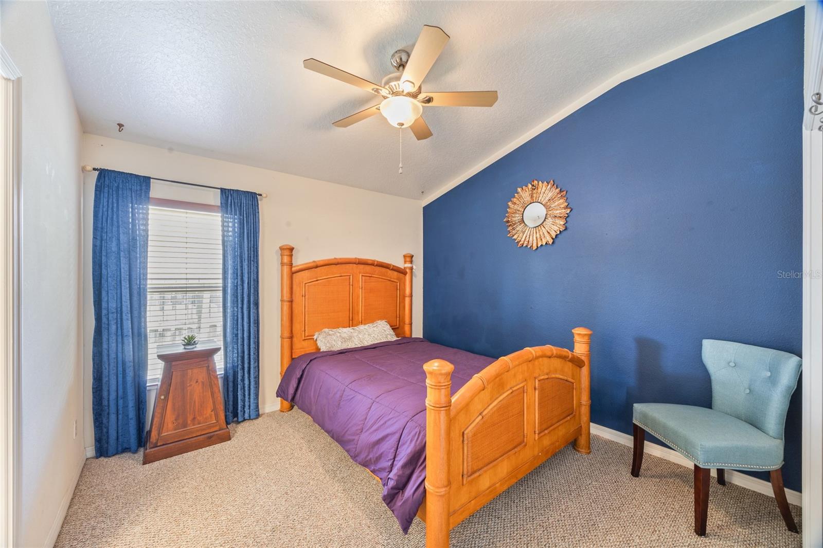 Listing photo id 18 for 208 Citrus Landing Drive