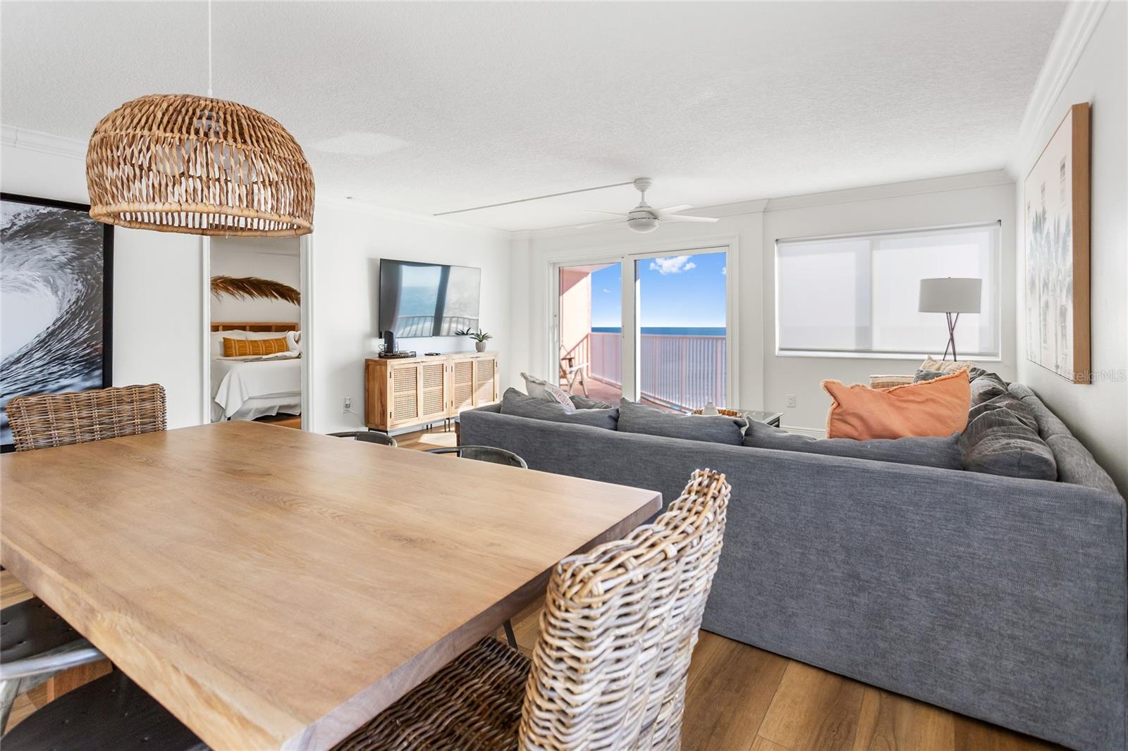 Image 5 of 25 For 18400 Gulf Boulevard 1410