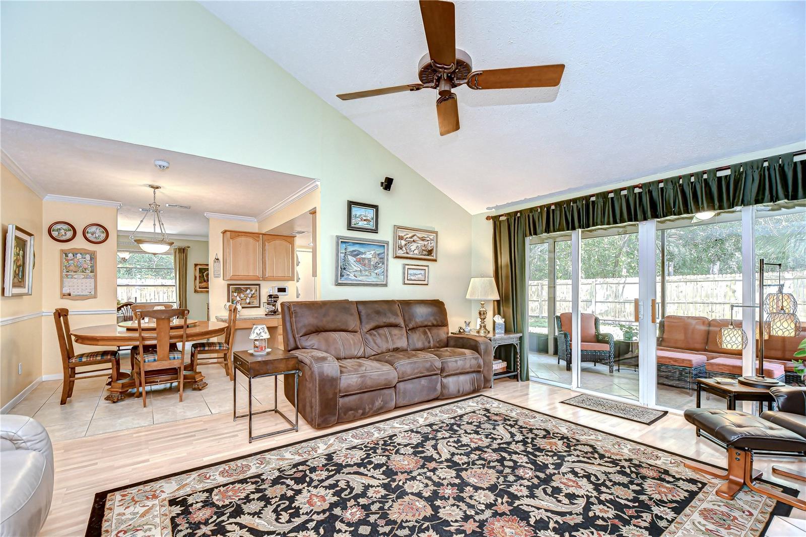 Image 10 of 51 For 15913 Winding Drive