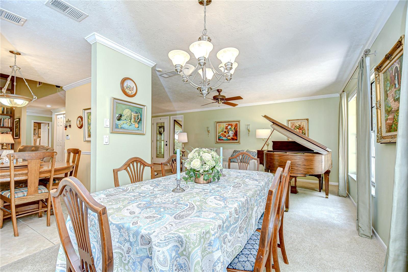 Image 21 of 51 For 15913 Winding Drive