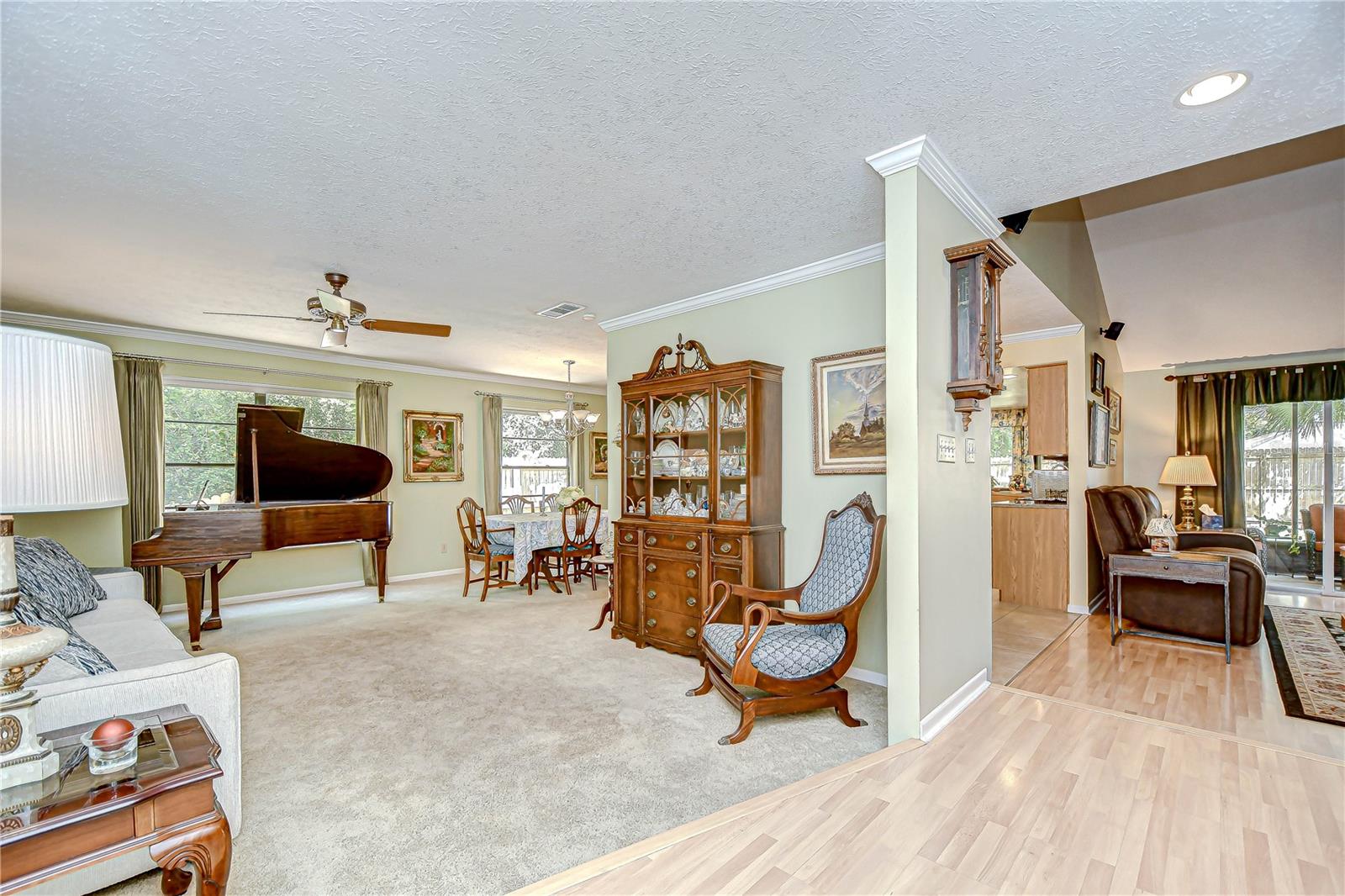 Image 26 of 51 For 15913 Winding Drive